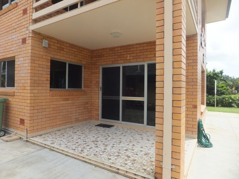1/49 Sims Esplanade, Yorkeys Knob QLD 4878
