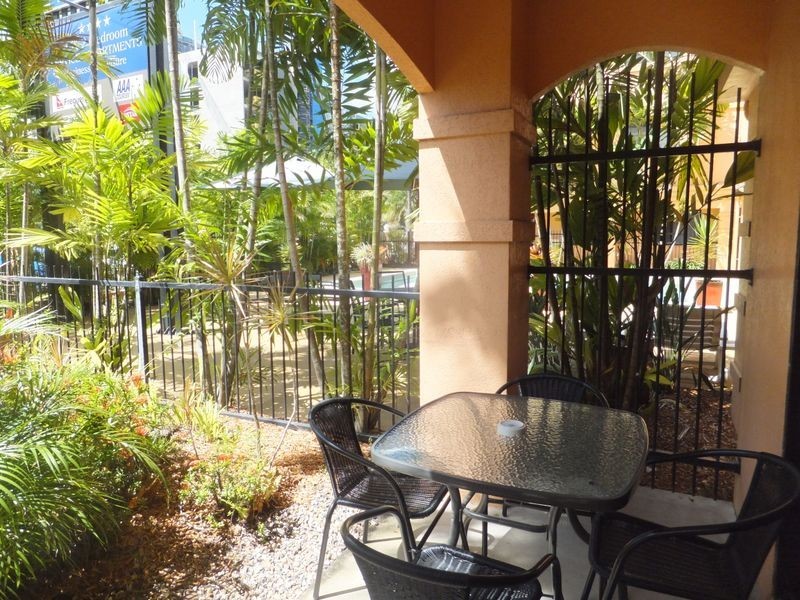 21/255 Lake Street, Aeroglen QLD 4870