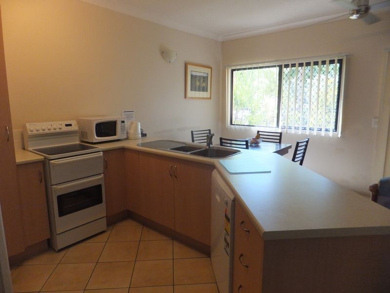 21/255 Lake Street, Aeroglen QLD 4870