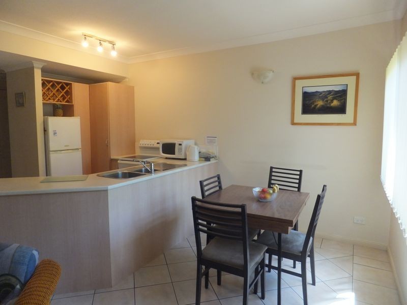 21/255 Lake Street, Aeroglen QLD 4870