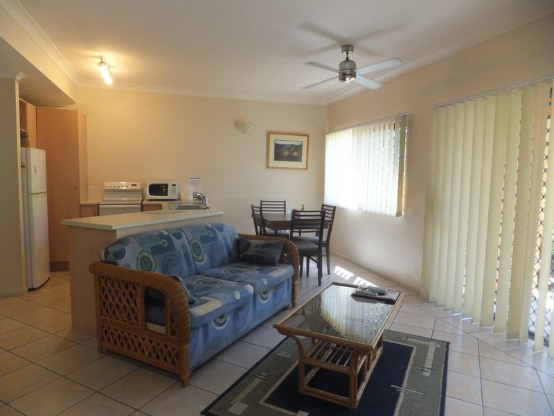 21/255 Lake Street, Aeroglen QLD 4870