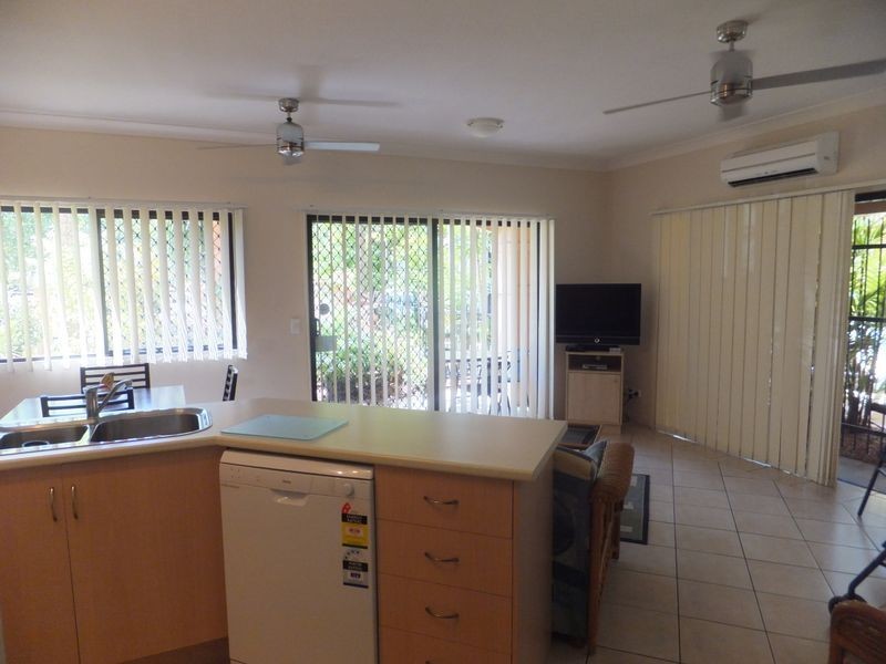 21/255 Lake Street, Aeroglen QLD 4870