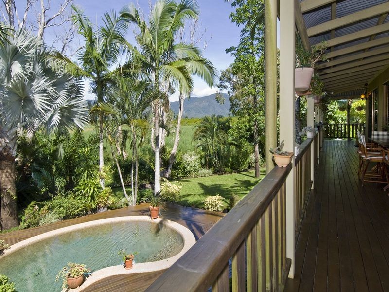 11 Margo Street, Yorkeys Knob QLD 4878