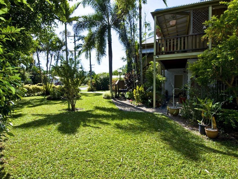 11 Margo Street, Yorkeys Knob QLD 4878