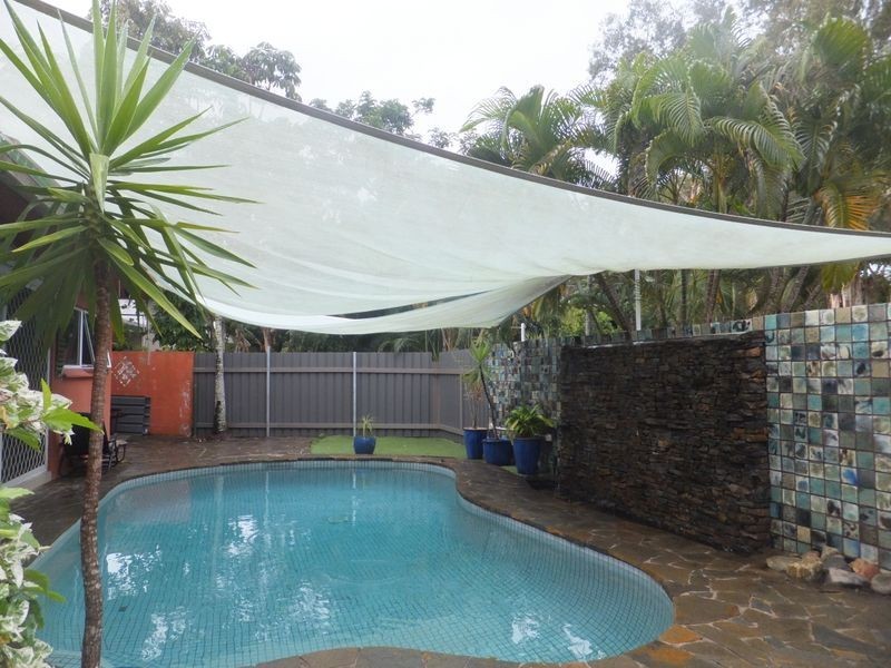 8A Albion Street, Yorkeys Knob QLD 4878