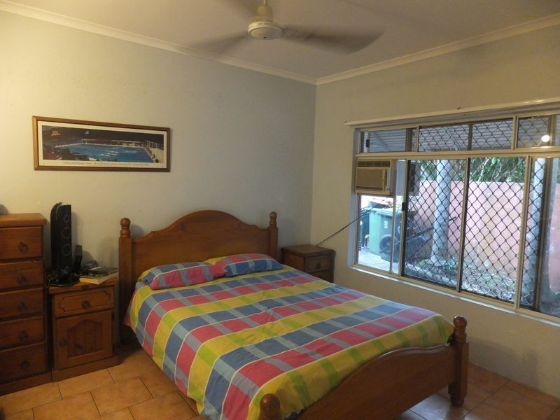 8A Albion Street, Yorkeys Knob QLD 4878