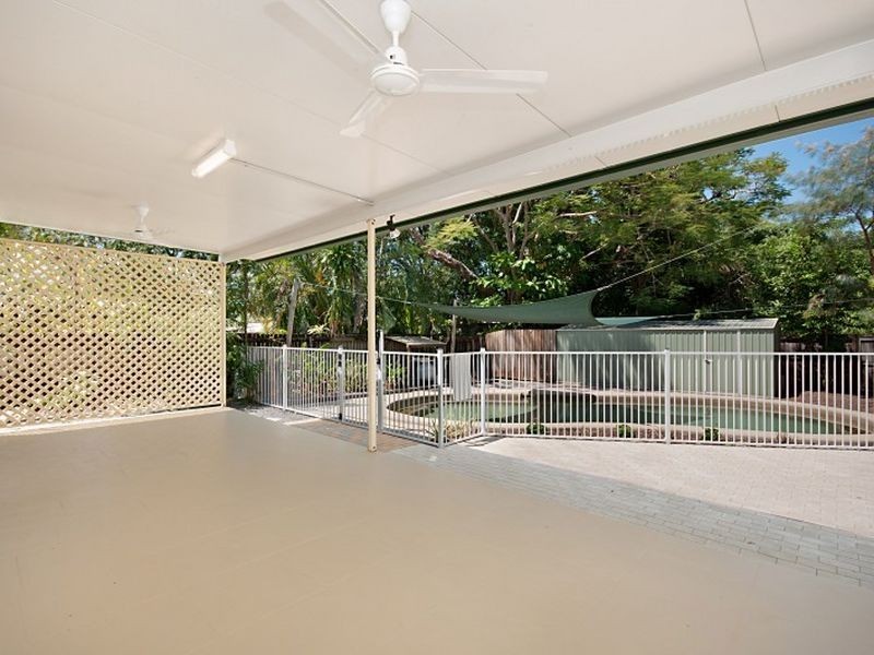 432 Varley Street, Yorkeys Knob QLD 4878
