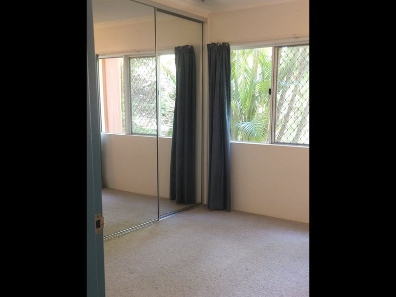 8/549 Varley Street, Yorkeys Knob QLD 4878