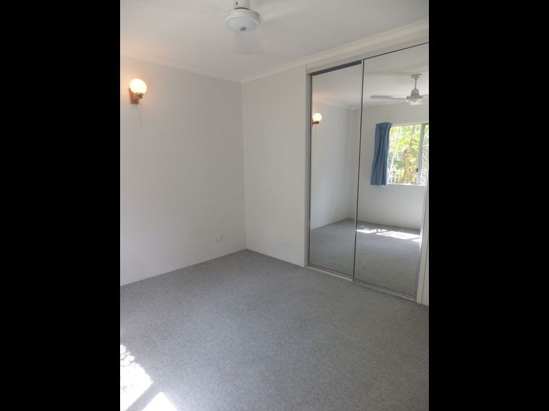 8/549 Varley Street, Yorkeys Knob QLD 4878
