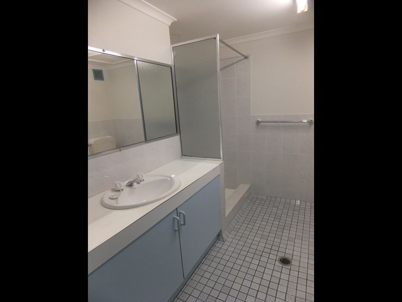 8/549 Varley Street, Yorkeys Knob QLD 4878