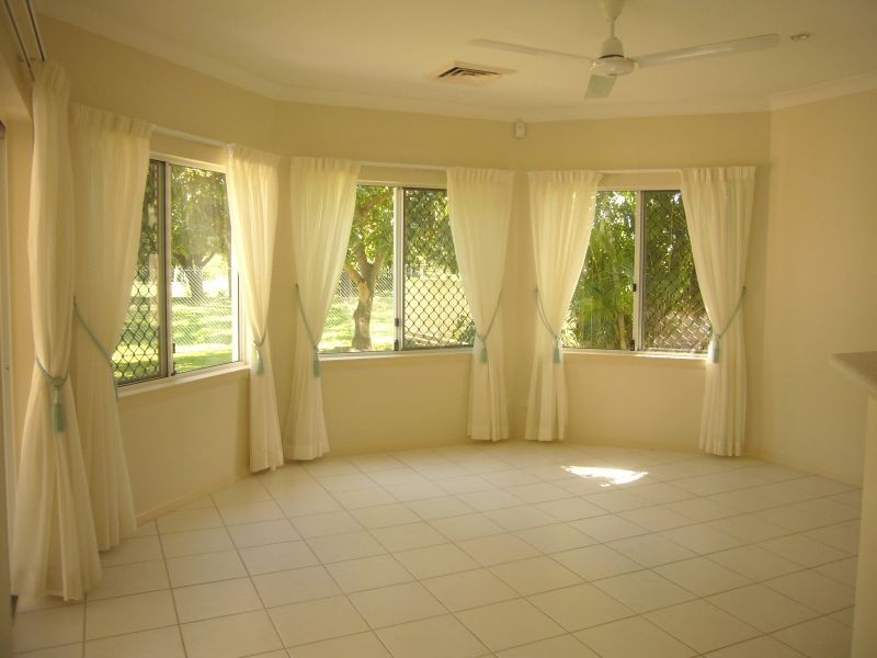 34 Parkinson Ave, Kewarra Beach QLD 4879