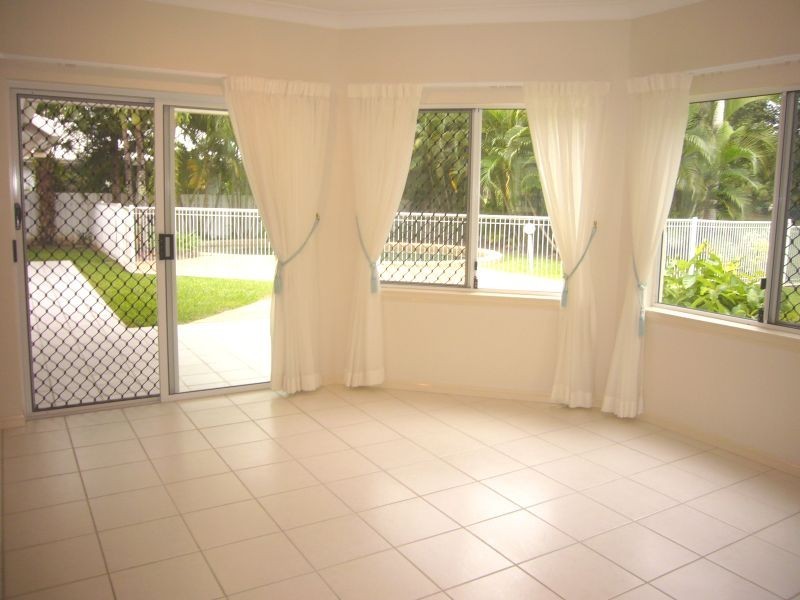 34 Parkinson Ave, Kewarra Beach QLD 4879