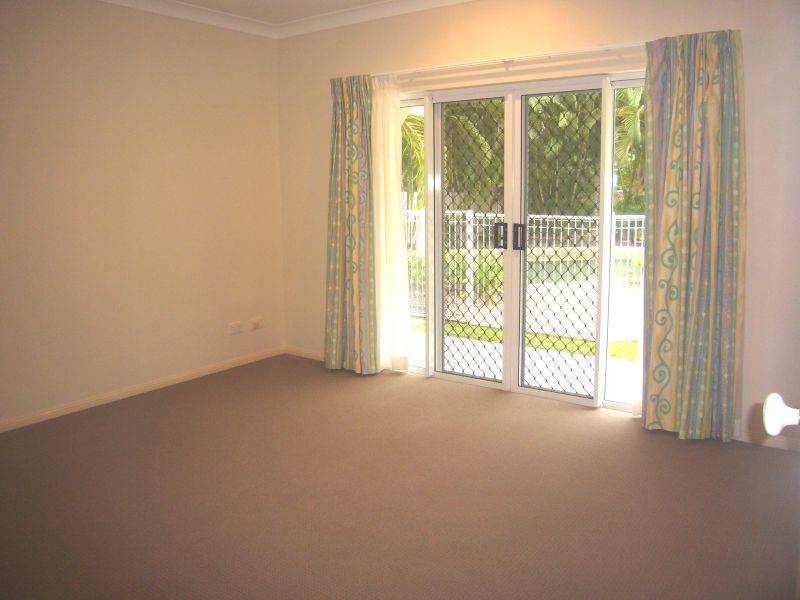 34 Parkinson Ave, Kewarra Beach QLD 4879