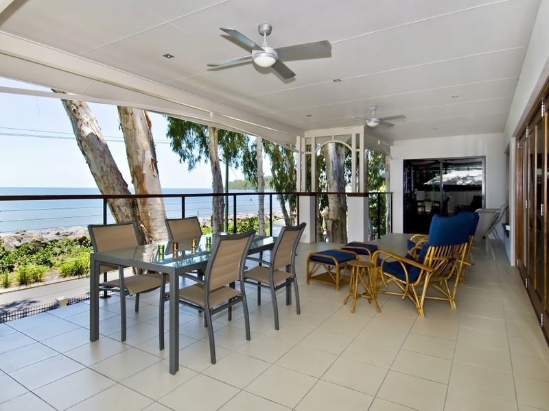 11 Arlington Esplanade, Clifton Beach QLD 4879