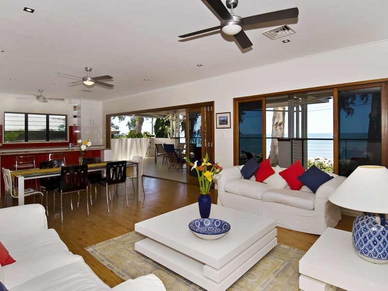 11 Arlington Esplanade, Clifton Beach QLD 4879