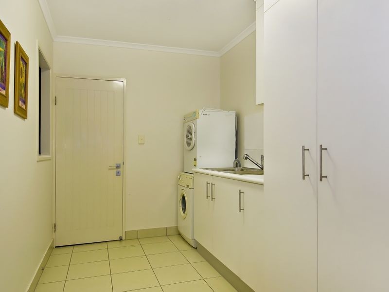 11 Arlington Esplanade, Clifton Beach QLD 4879