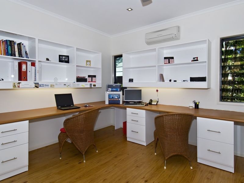 11 Arlington Esplanade, Clifton Beach QLD 4879