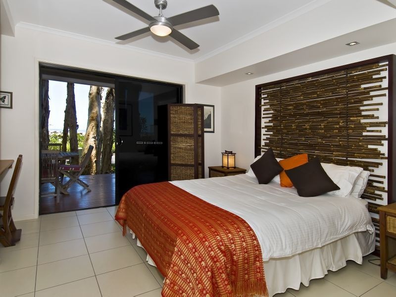 11 Arlington Esplanade, Clifton Beach QLD 4879