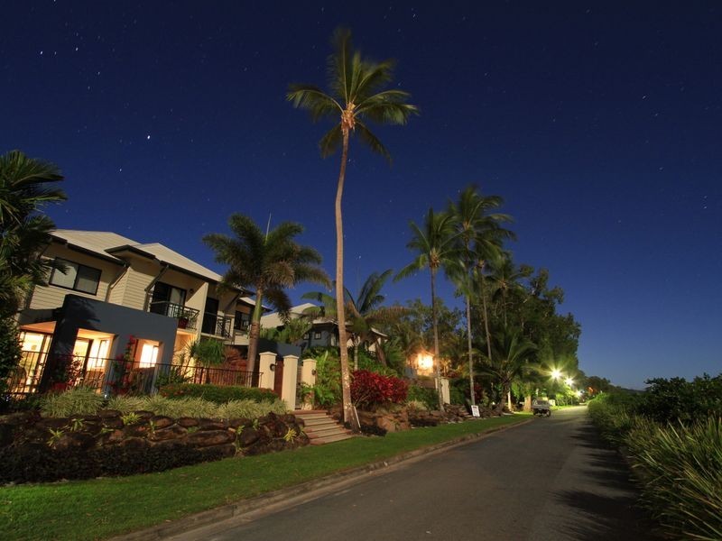 1/5 ARLINGTON ESPLANADE, Clifton Beach QLD 4879