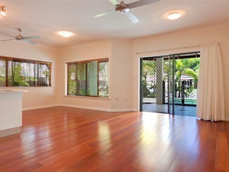 2/11 Rutherford Street THE BEACHSIDE, Yorkeys Knob QLD 4878
