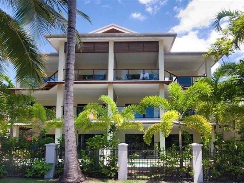 2/11 Rutherford Street THE BEACHSIDE, Yorkeys Knob QLD 4878
