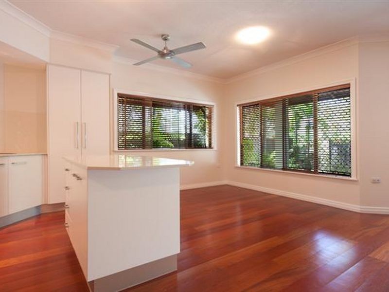 2/11 Rutherford Street THE BEACHSIDE, Yorkeys Knob QLD 4878