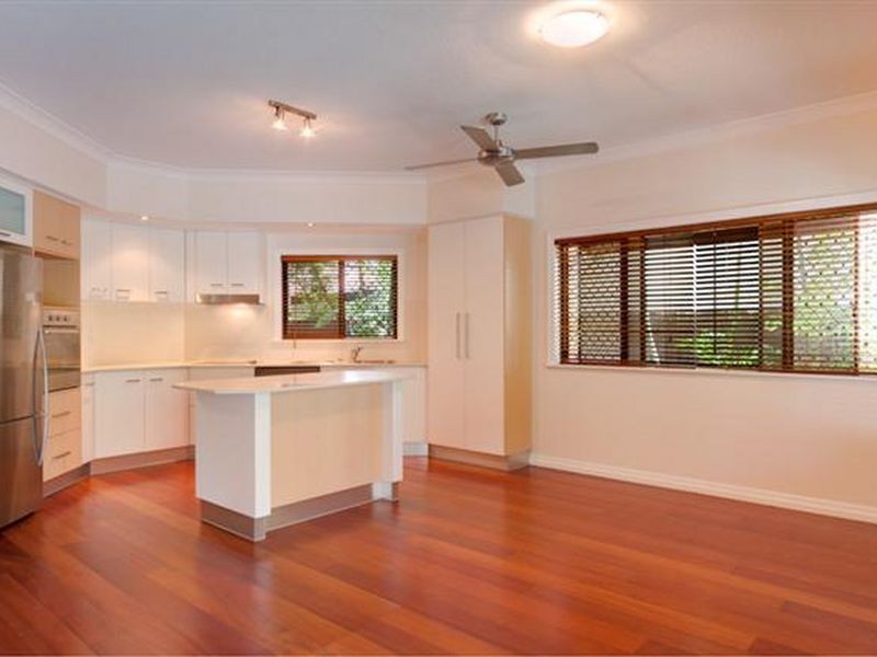2/11 Rutherford Street THE BEACHSIDE, Yorkeys Knob QLD 4878