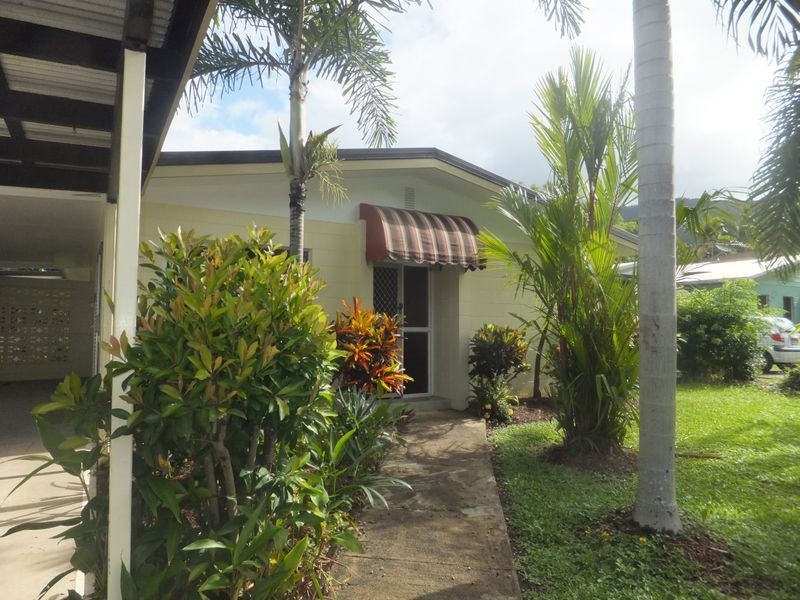 9 Cantal Close, Smithfield QLD 4878