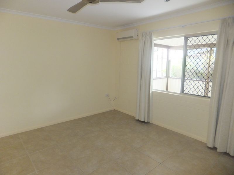 9 Cantal Close, Smithfield QLD 4878