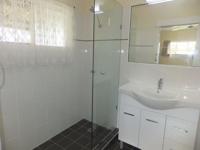 11 ROSEWOOD CLOSE, Redlynch QLD 4870