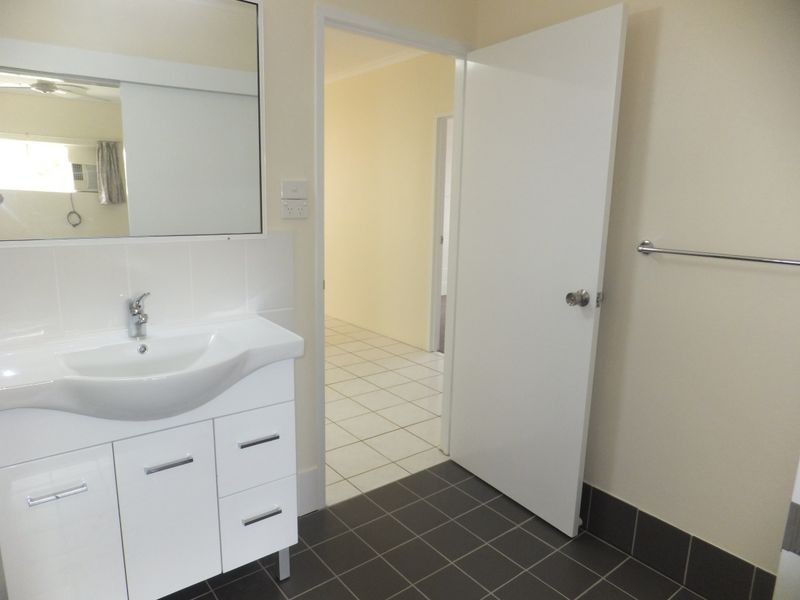 11 ROSEWOOD CLOSE, Redlynch QLD 4870