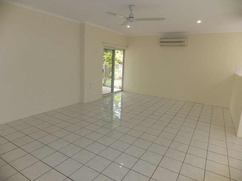 11 ROSEWOOD CLOSE, Redlynch QLD 4870