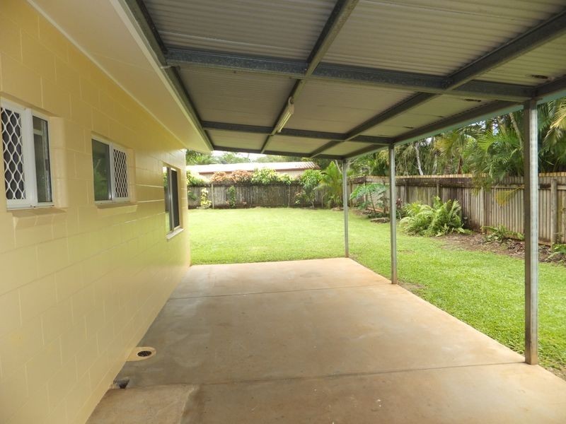 11 ROSEWOOD CLOSE, Redlynch QLD 4870