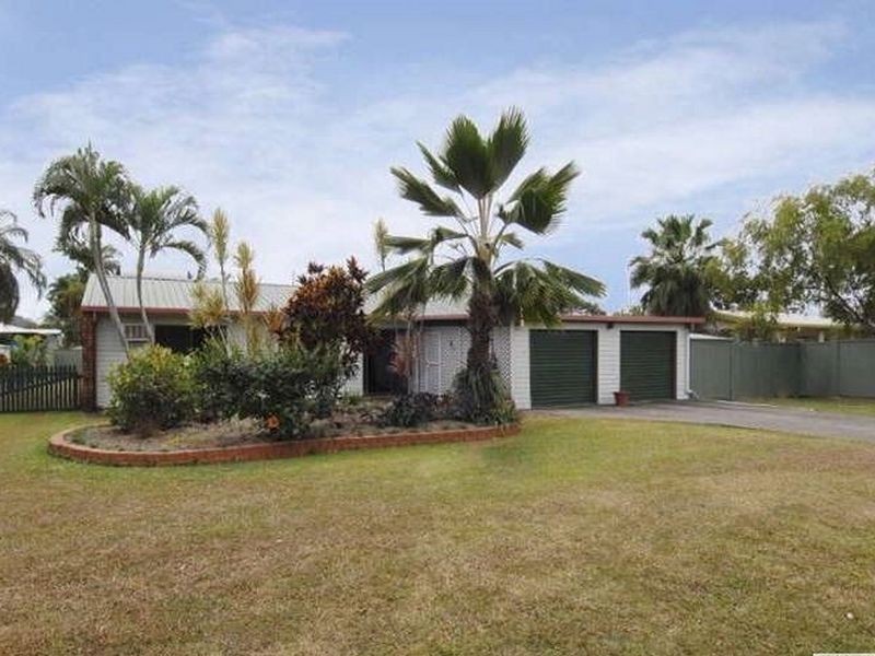 12 Stanton Rd, Smithfield QLD 4878
