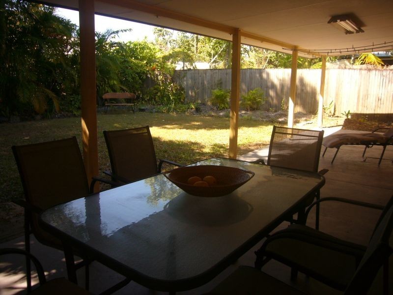 22 Best Street, Yorkeys Knob QLD 4878