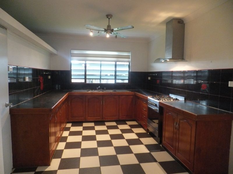 12 Magnolia Street, Holloways Beach QLD 4878