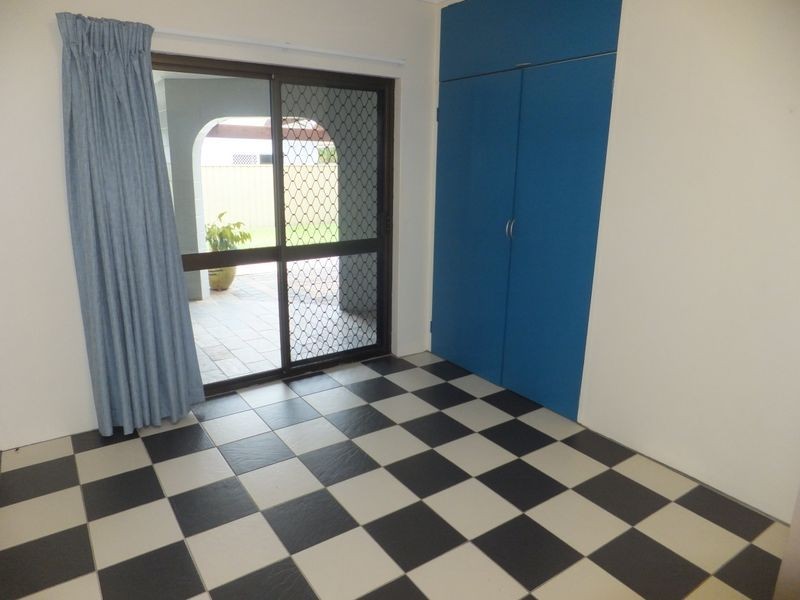 12 Magnolia Street, Holloways Beach QLD 4878