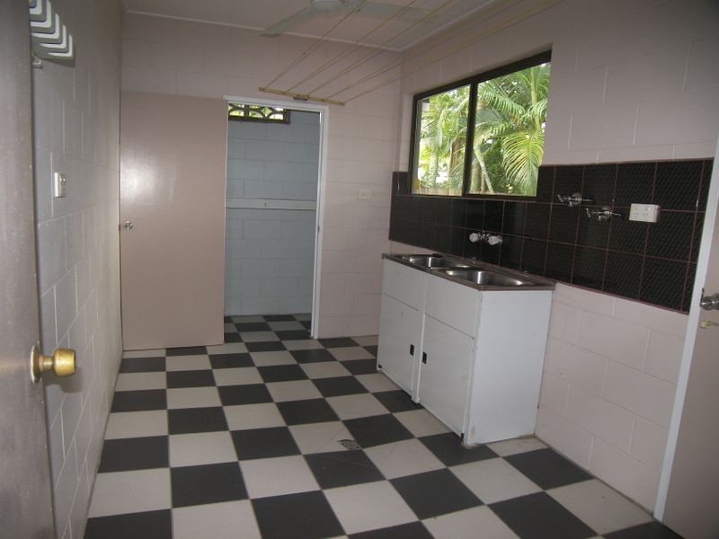 12 Magnolia Street, Holloways Beach QLD 4878