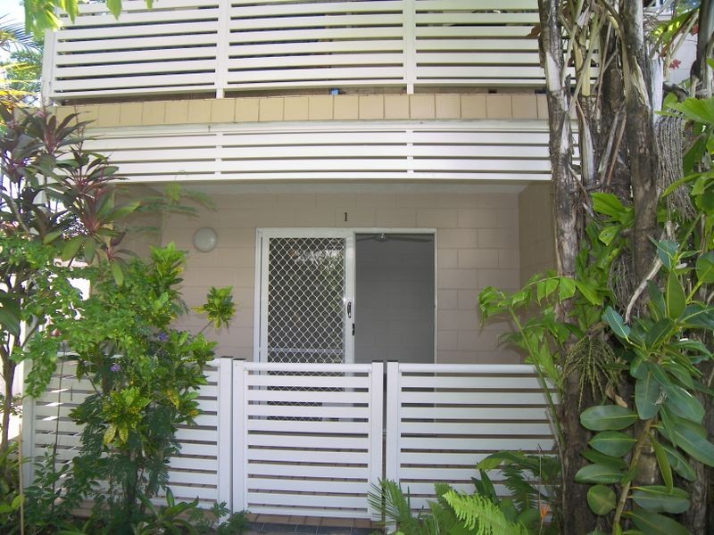 1/33 Rutherford Street, Yorkeys Knob QLD 4878