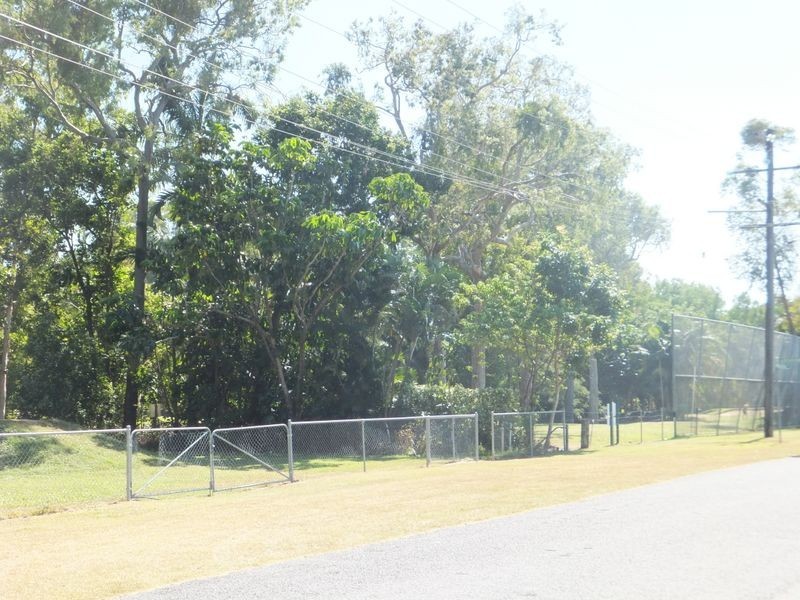 98 Cunningham Street, Yorkeys Knob QLD 4878