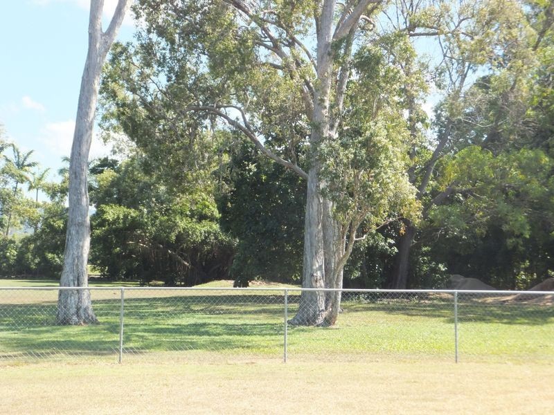 98 Cunningham Street, Yorkeys Knob QLD 4878