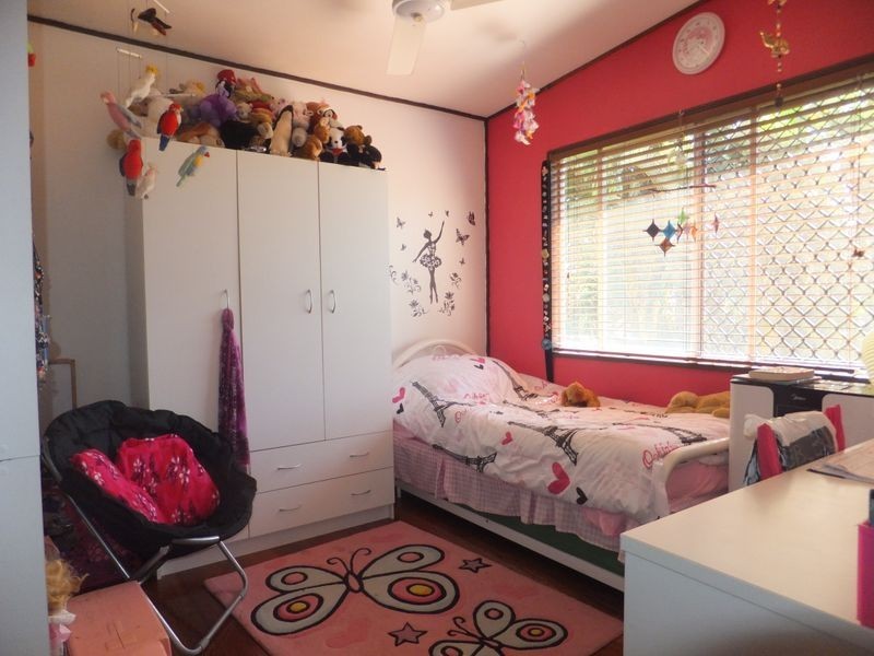 19 Atherton Street, Yorkeys Knob QLD 4878