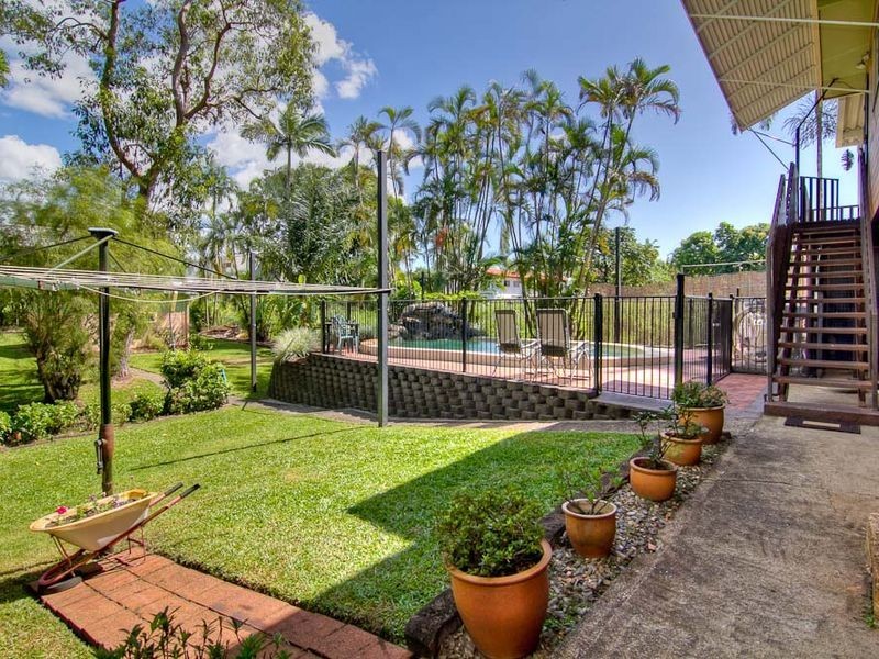 19 Atherton Street, Yorkeys Knob QLD 4878