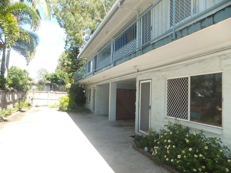 2/499 Varley Street, Yorkeys Knob QLD 4878