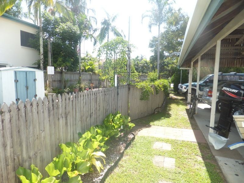 2/499 Varley Street, Yorkeys Knob QLD 4878