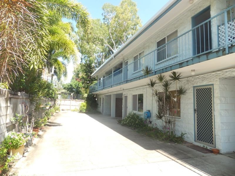 2/499 Varley Street, Yorkeys Knob QLD 4878