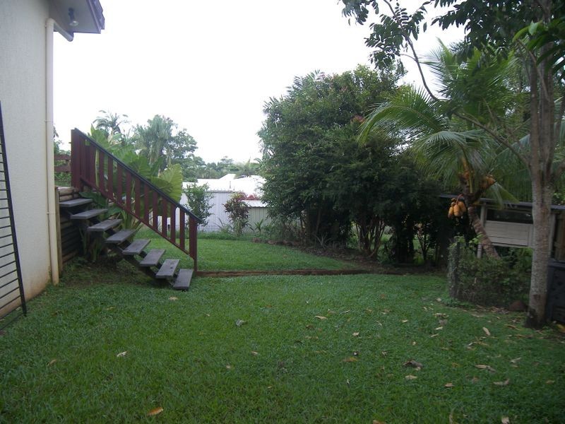 2 Rockton Place, Mooroobool QLD 4870