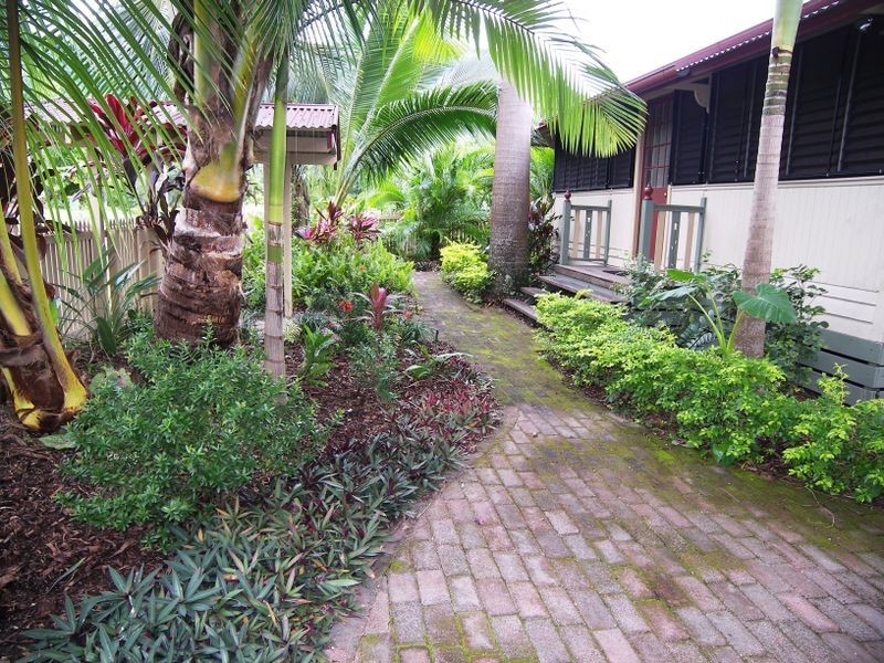 1/36 Veivers Road, Palm Cove QLD 4879