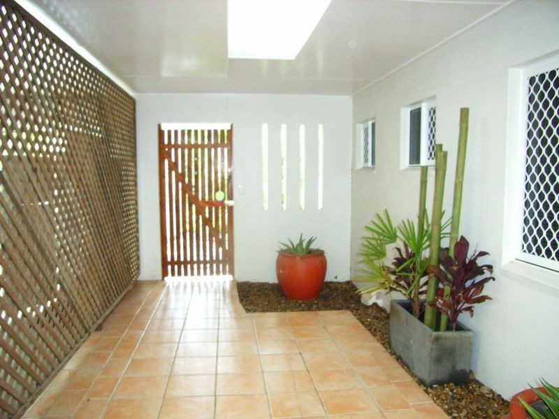 13 Bramble Street, Clifton Beach QLD 4879