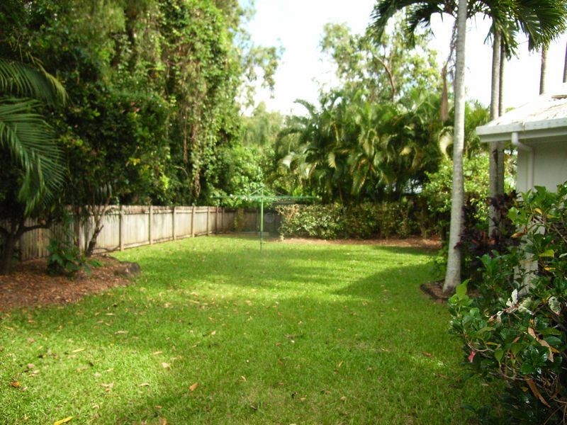 13 Bramble Street, Clifton Beach QLD 4879